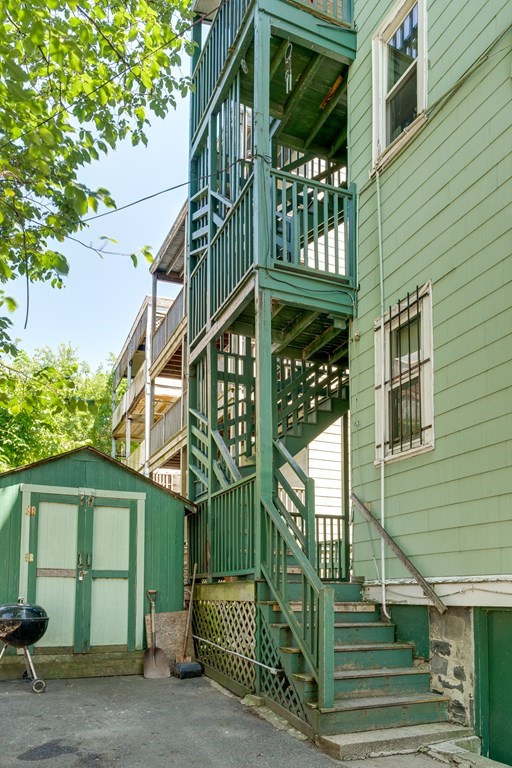 35 Cunningham Street Boston, MA 02125 - Photo 13 of 15