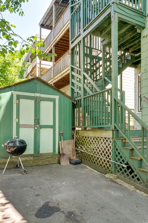 35 Cunningham Street Boston, MA 02125 - Photo 14 of 15
