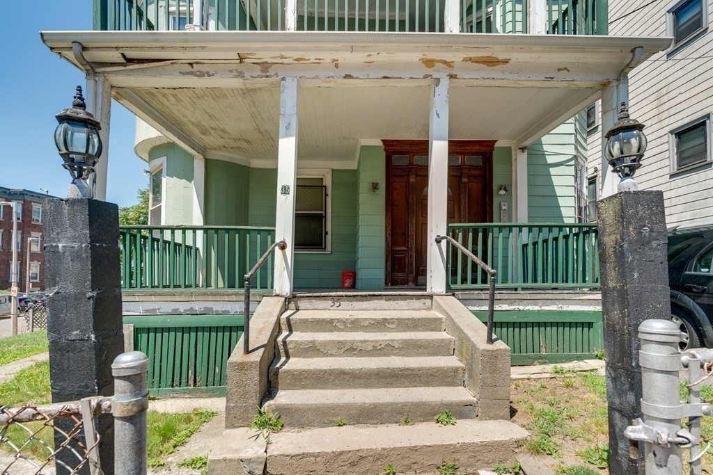 35 Cunningham Street Boston, MA 02125 - Photo 3 of 15