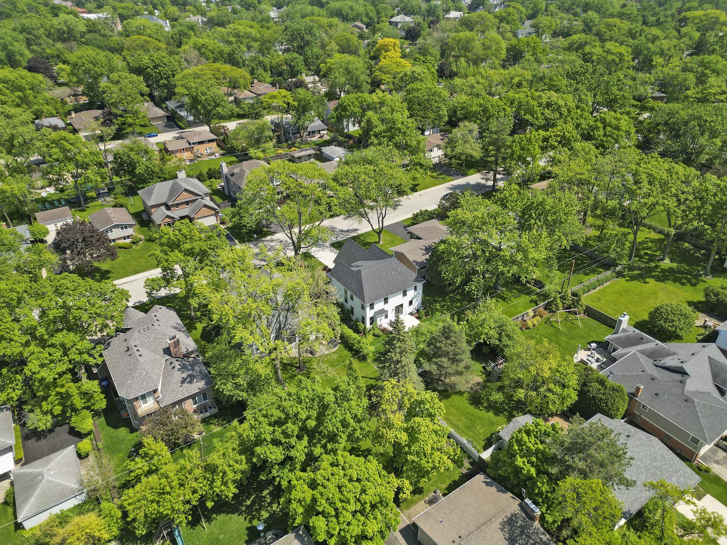 1318 Kenton Road Deerfield, IL 60015 - Photo 53 of 56 an aerial view of a house with a yard