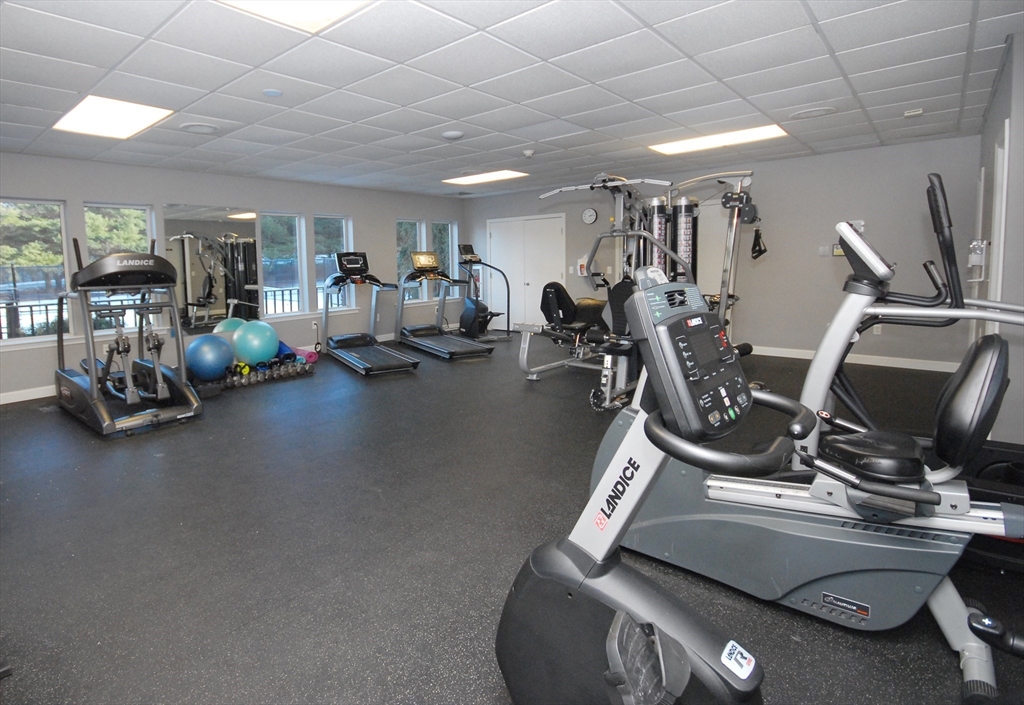606 Ridgefield Circle, Unit D Clinton, MA 01510 - Photo 35 of 38 Gallery Image 35