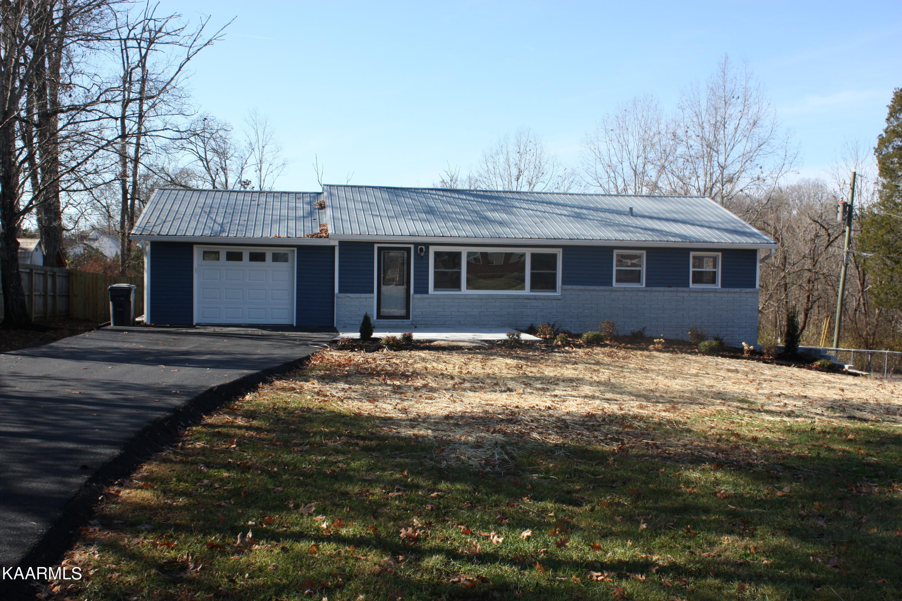 4901 Prospect Road Knoxville, TN 37920 - Photo 1 of 37 IMG_2366