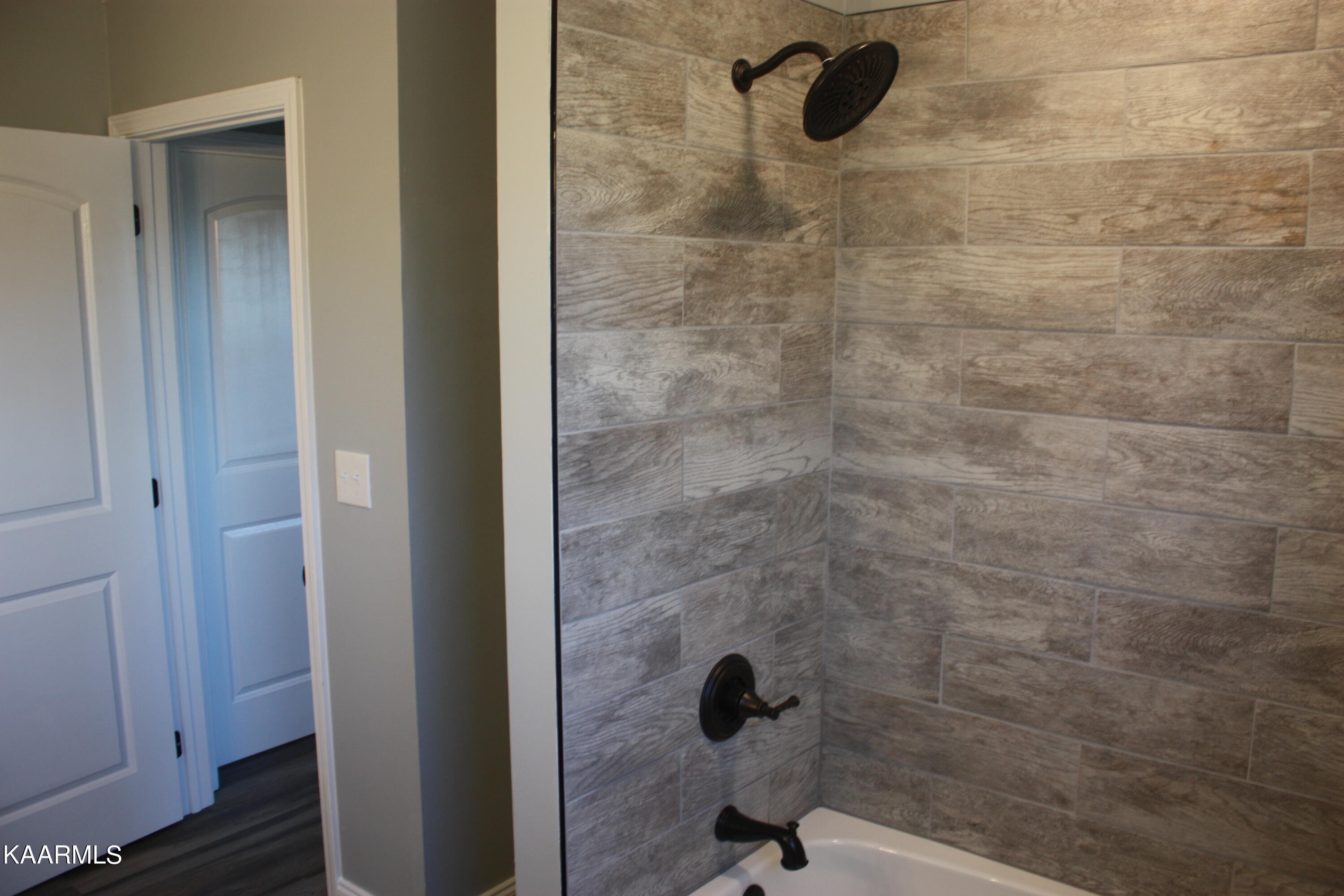 4901 Prospect Road Knoxville, TN 37920 - Photo 15 of 37 IMG_2354