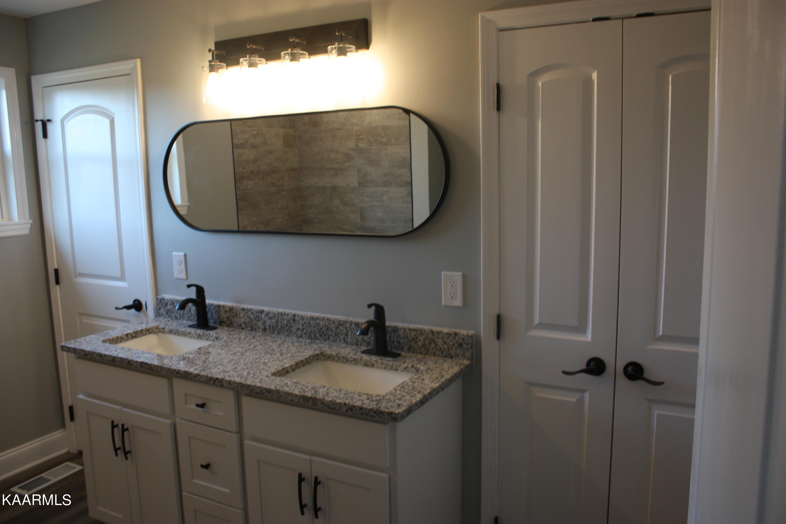 4901 Prospect Road Knoxville, TN 37920 - Photo 16 of 37 IMG_2353