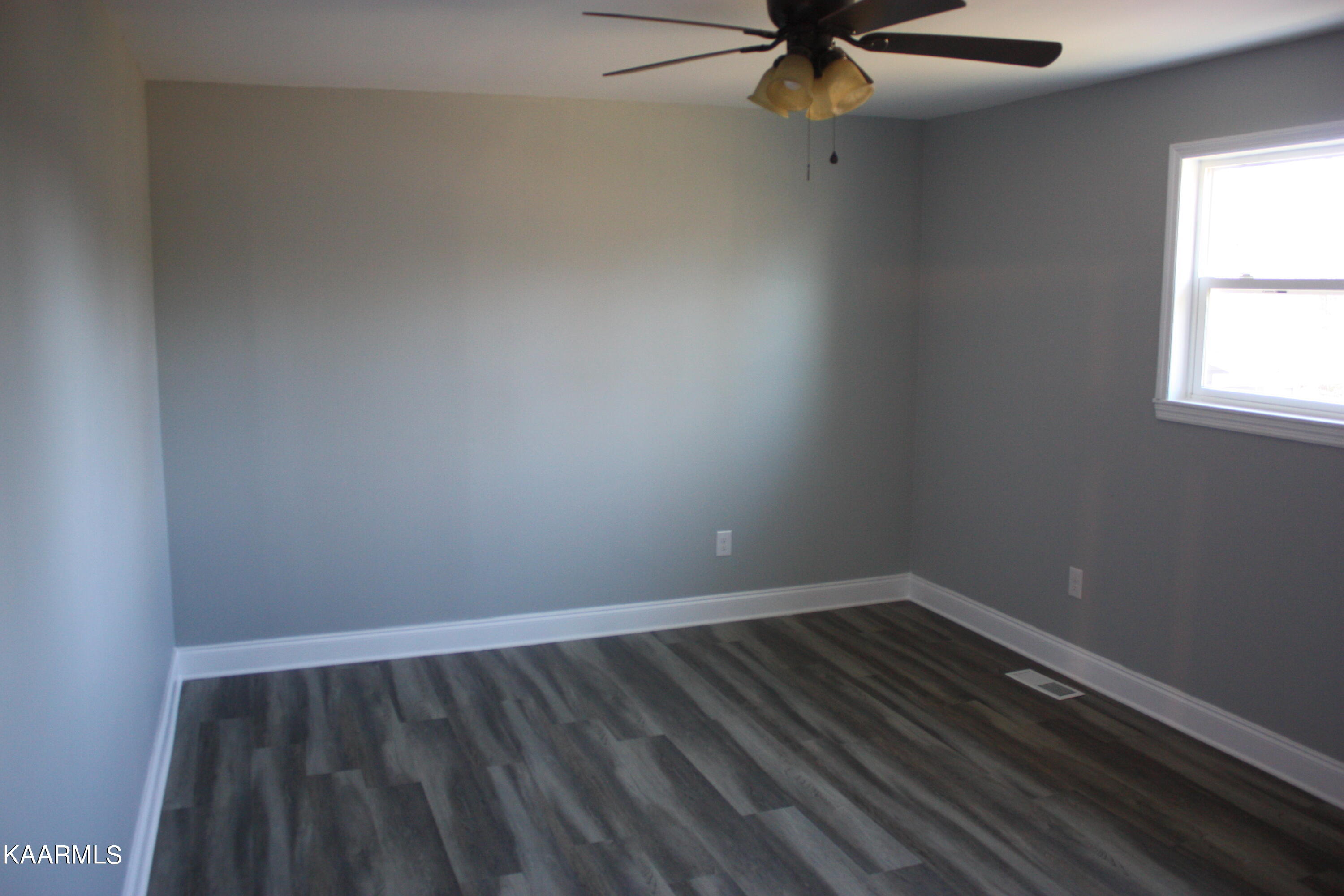 4901 Prospect Road Knoxville, TN 37920 - Photo 17 of 37 IMG_2351