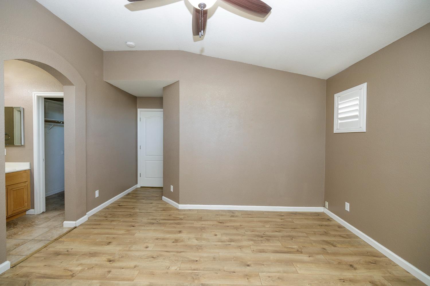 1909 Destiny Way Modesto, CA 95356 - Photo 30 of 52