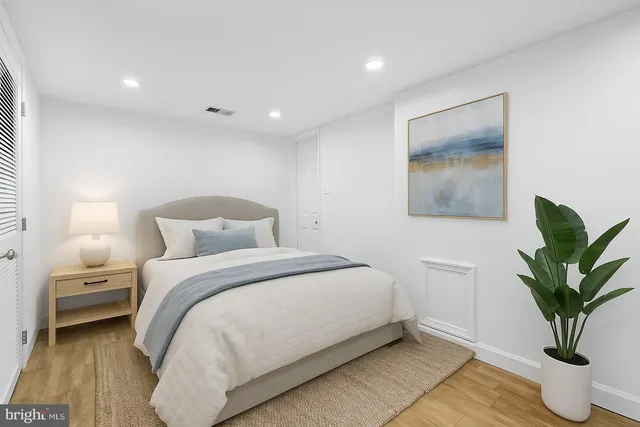 $1,075,000 | 11120 Rutledge Drive, Gaithersburg, MD 20878