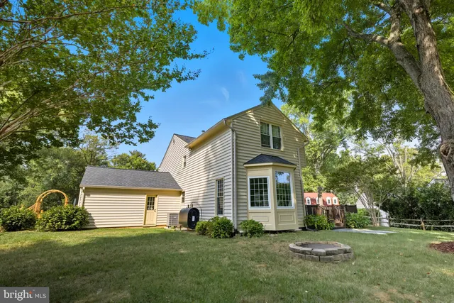 $1,075,000 | 11120 Rutledge Drive, Gaithersburg, MD 20878