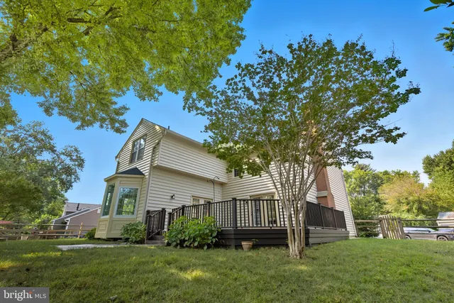 $1,075,000 | 11120 Rutledge Drive, Gaithersburg, MD 20878