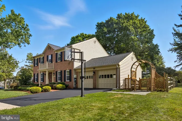 $1,075,000 | 11120 Rutledge Drive, Gaithersburg, MD 20878
