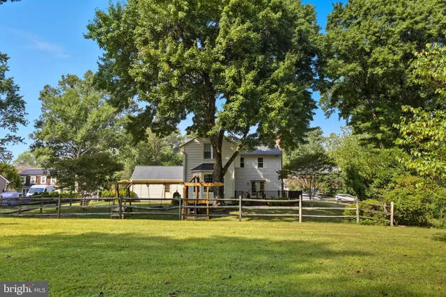 $1,075,000 | 11120 Rutledge Drive, Gaithersburg, MD 20878