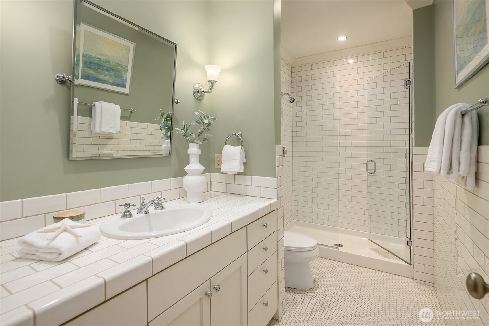 463 39th Avenue East Seattle, WA 98112 - Photo 25 of 30