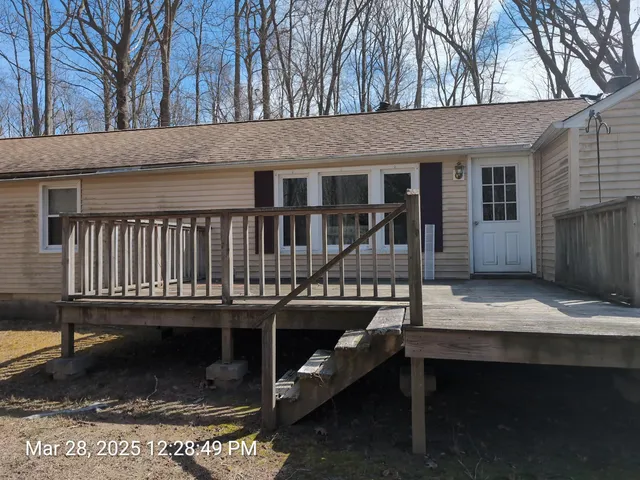 $281,200 | 97 Bushy Hill Road, Deep River, CT 06417