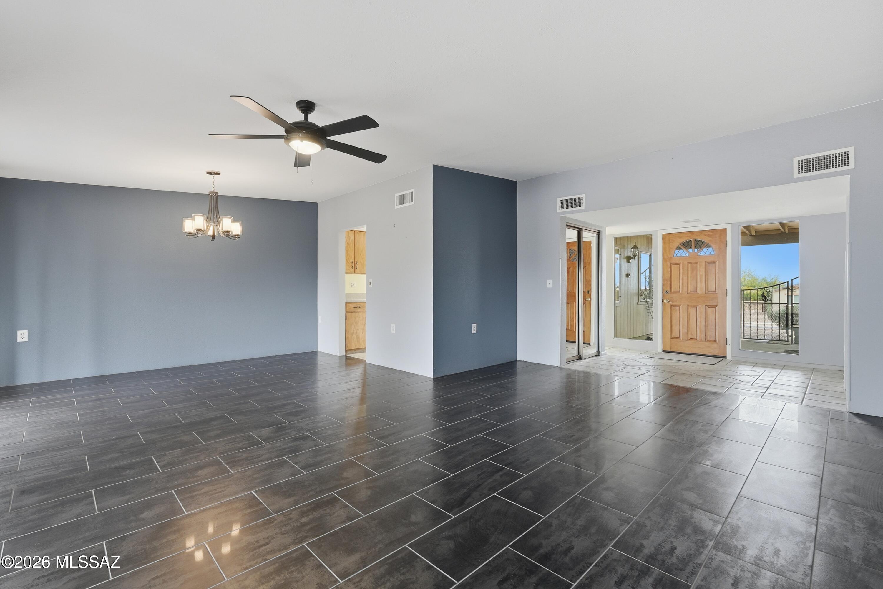 321 West Rio-Santa Cruz Green Valley, AZ 85614 - Photo 6 of 31