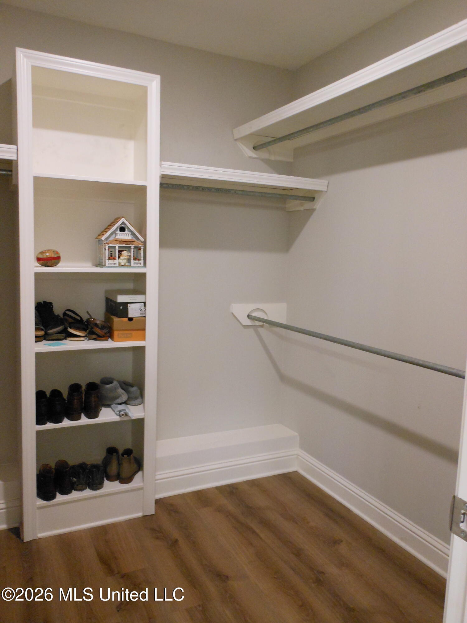 708 Lexington Drive Florence, MS 39073 - Photo 30 of 33 708 Lex.MBR Closet