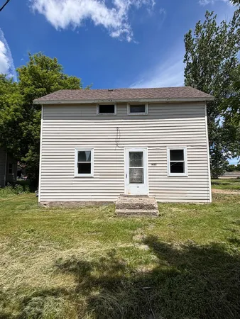 $99,000 | 1433 1st Avenue Northeast, Glenwood, MN 56334