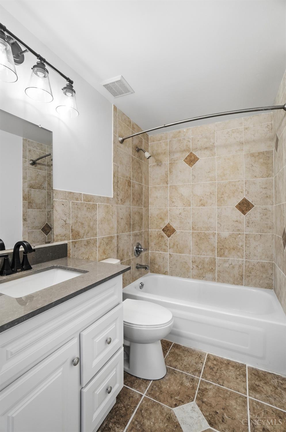 6074 Johnson Road Cincinnati, OH 45248 - Photo 34 of 64 Gallery Image 34