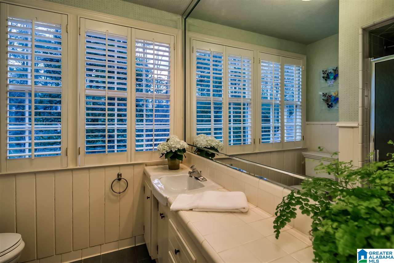 3101 Brookwood Road Birmingham, AL 35223 - Photo 29 of 43