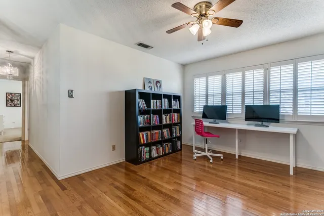 $2,700 | 1107 River Vista West, San Antonio, TX 78216