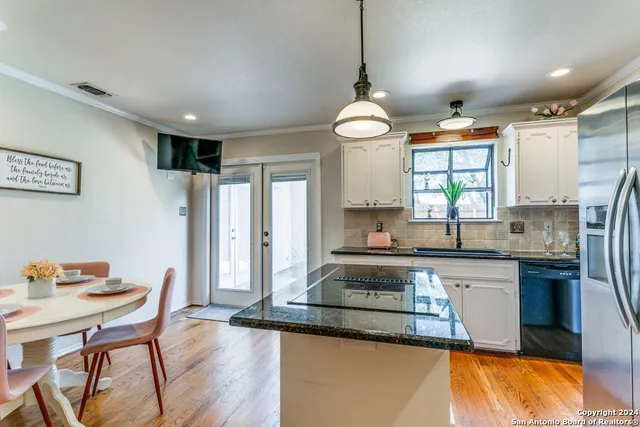 $2,700 | 1107 River Vista West, San Antonio, TX 78216