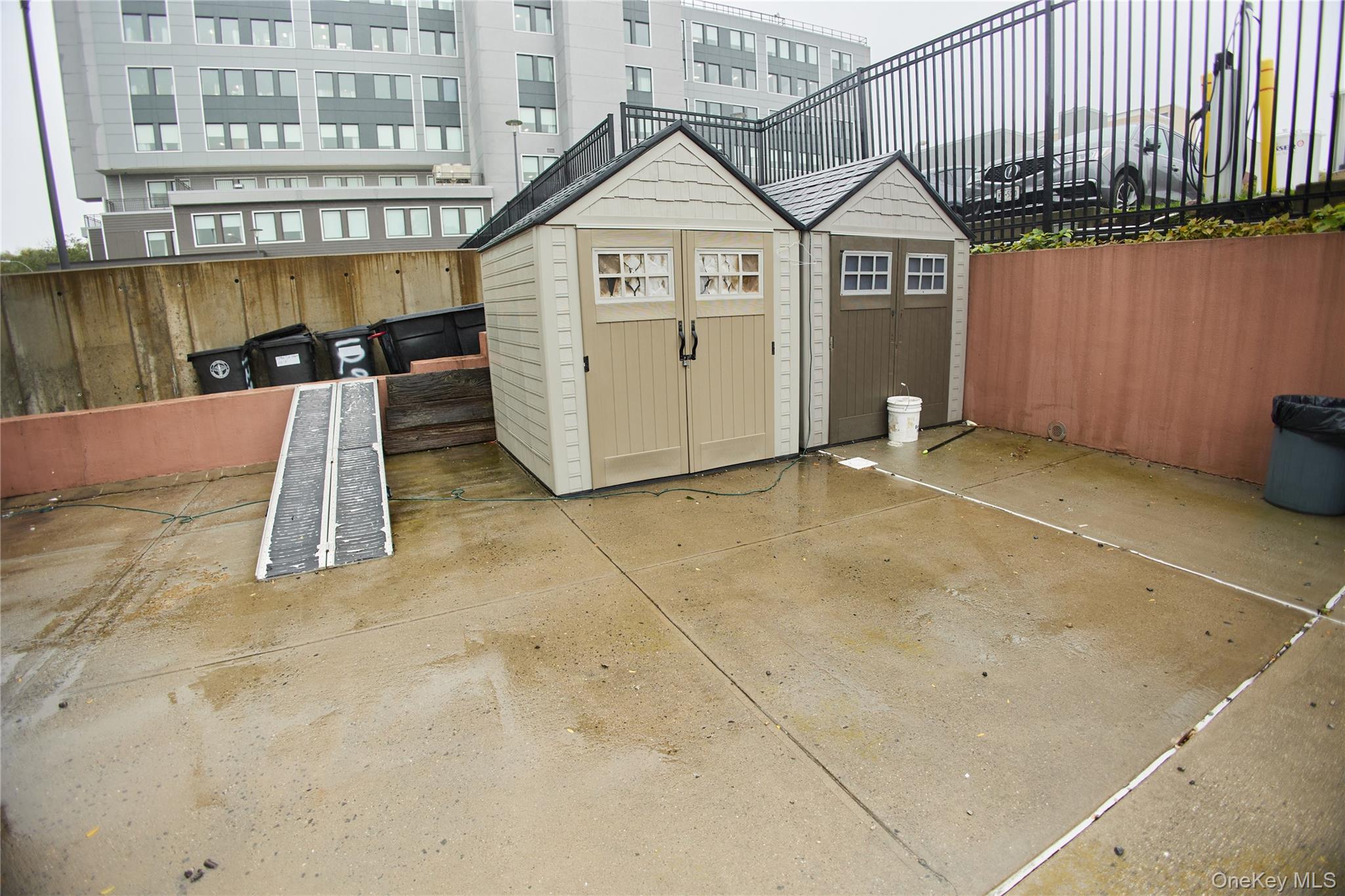 1292 Saint Marks Avenue, Unit 2 Brooklyn, NY 11213 - Photo 28 of 32 a view of a terrace with a sink