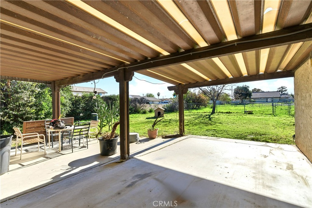 5574 North Sycamore Avenue Rialto, CA 92377 - Photo 20 of 53