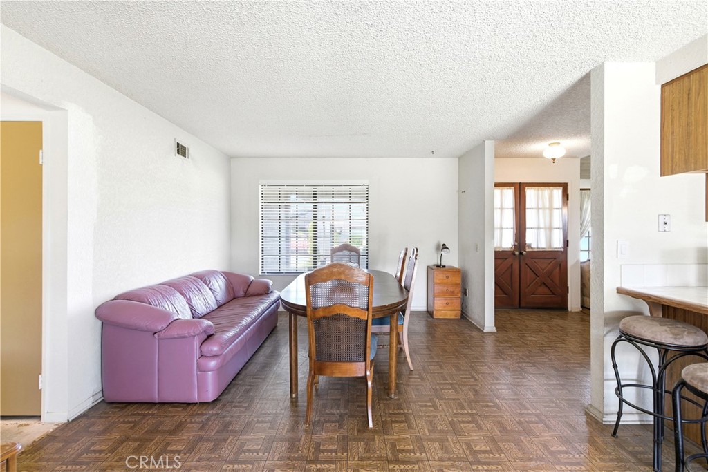 5574 North Sycamore Avenue Rialto, CA 92377 - Photo 39 of 53