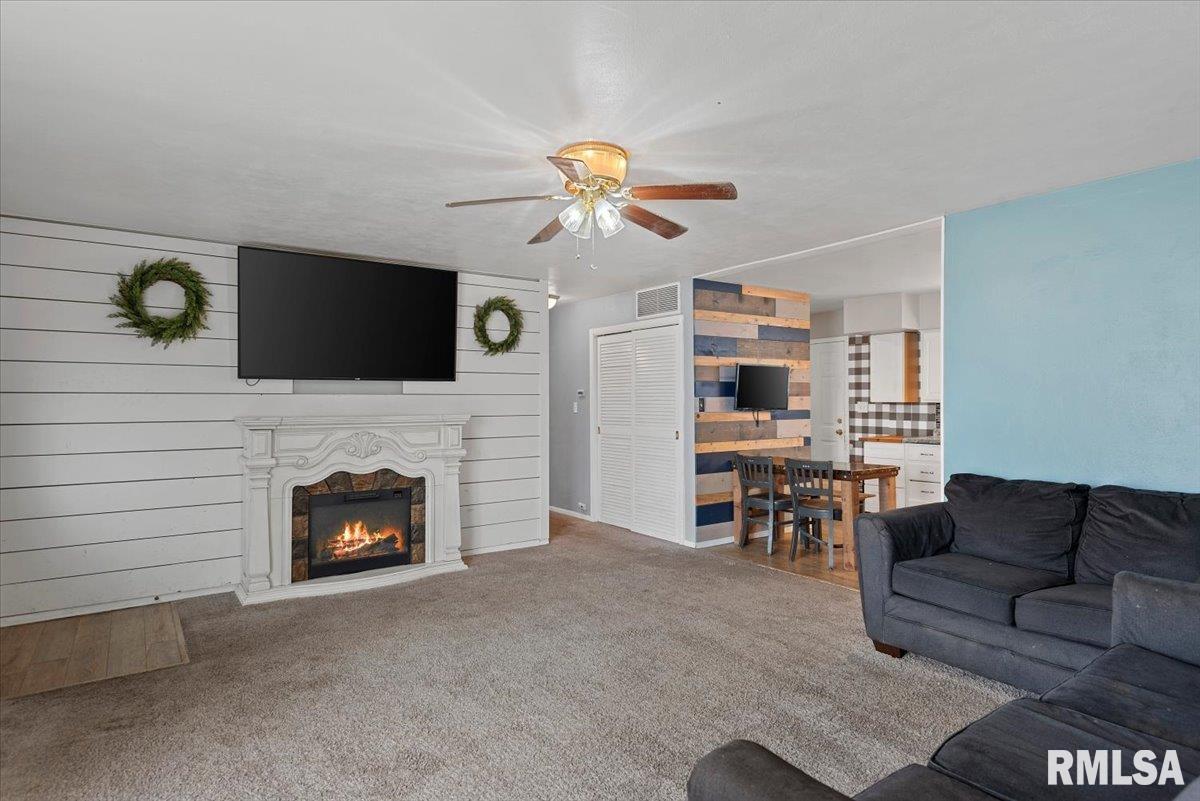 3305 St Francis Drive Springfield, IL 62703 - Photo 2 of 28