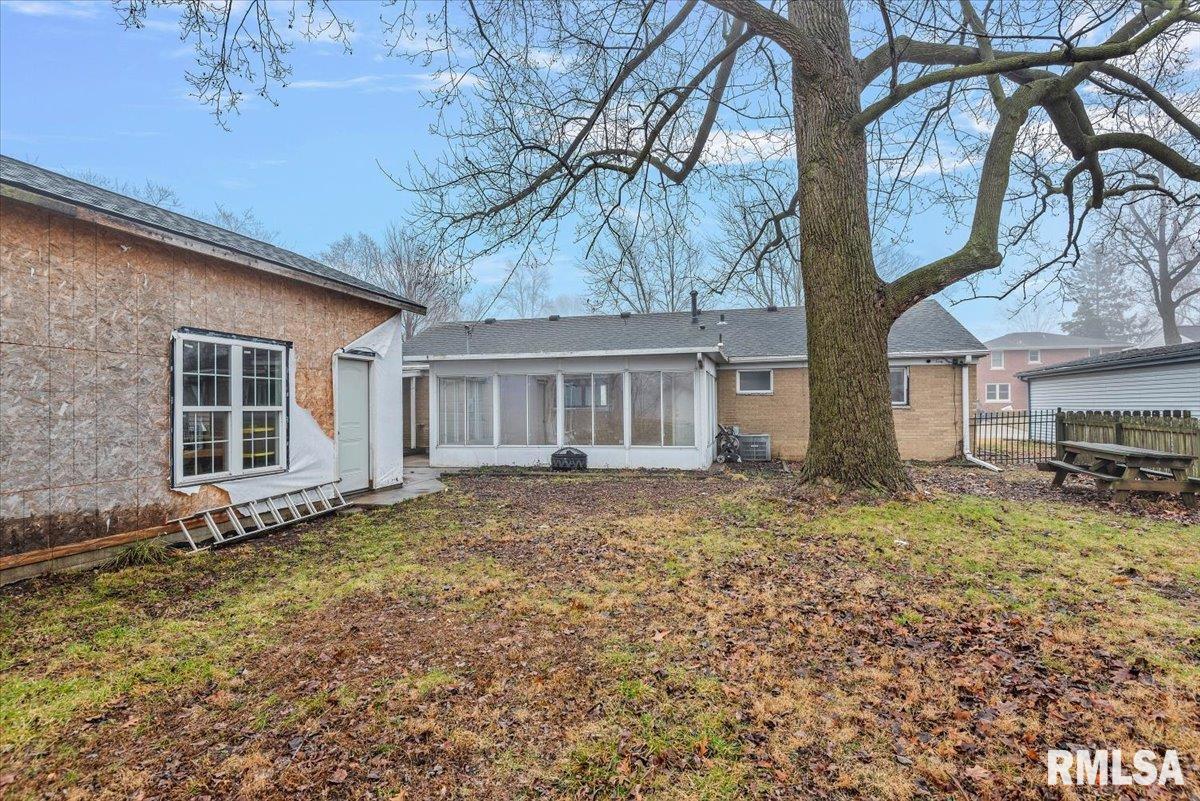 3305 St Francis Drive Springfield, IL 62703 - Photo 23 of 28