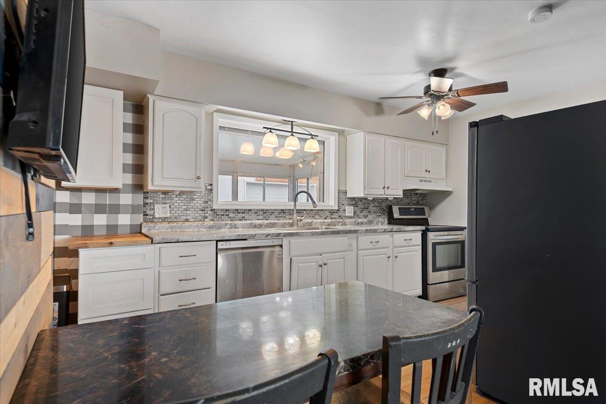 3305 St Francis Drive Springfield, IL 62703 - Photo 6 of 28