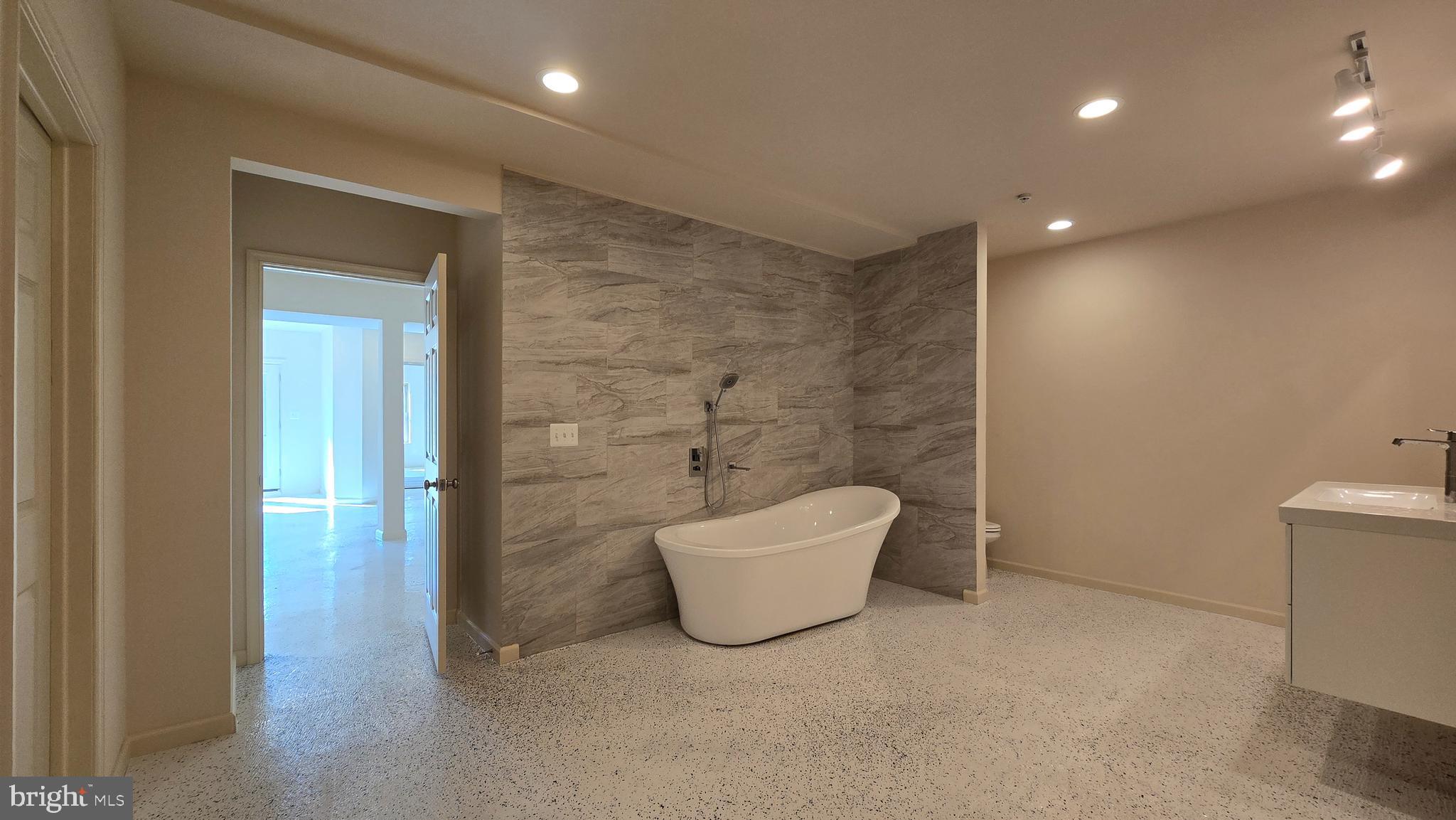 1108 Autumn Brook Avenue Silver Spring, MD 20906 - Photo 17 of 21