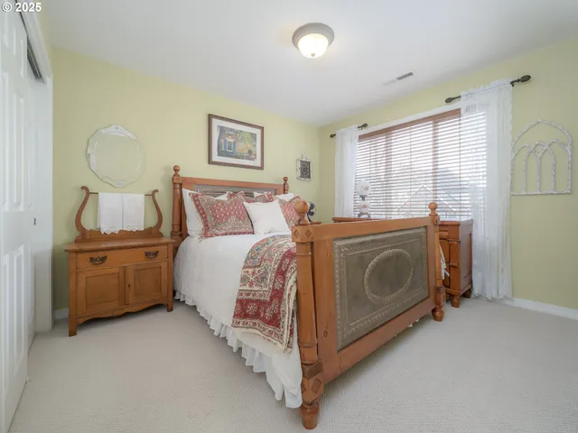 $689,000 | 4907 Masters Drive, Newberg, OR 97132