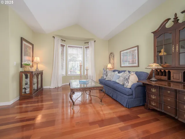 $689,000 | 4907 Masters Drive, Newberg, OR 97132