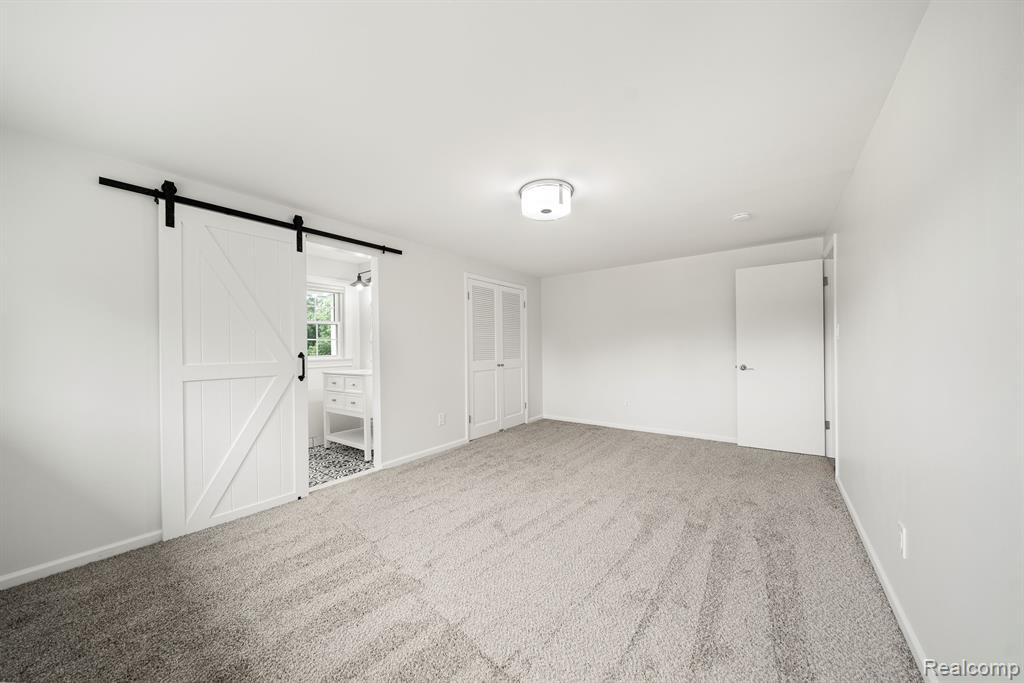 6895 Halyard Road Bloomfield Hills, MI 48301 - Photo 26 of 44