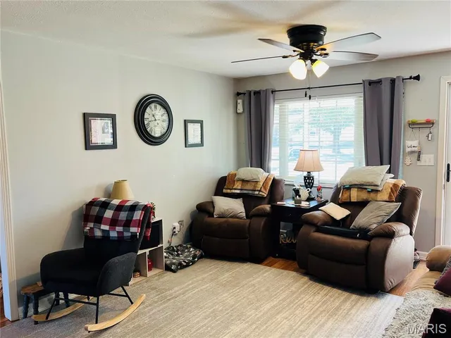 $175,000 | 611 West 2nd Street, Advance, MO 63730