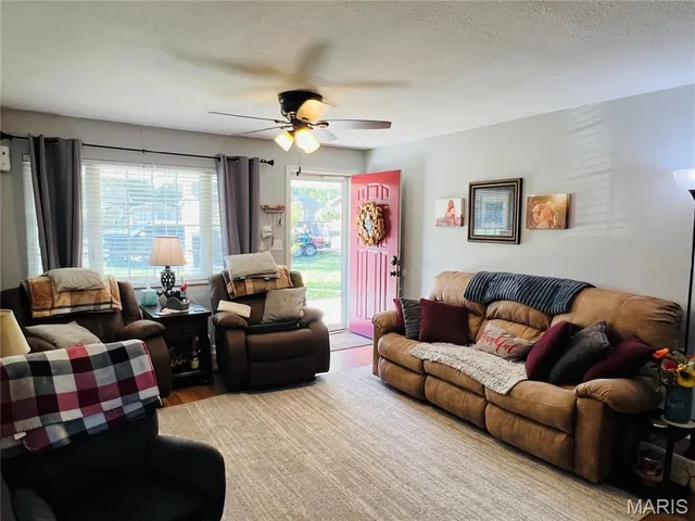 $175,000 | 611 West 2nd Street, Advance, MO 63730