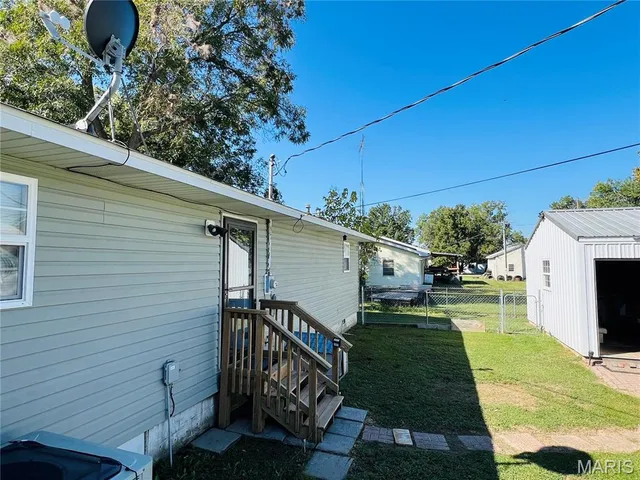 $175,000 | 611 West 2nd Street, Advance, MO 63730