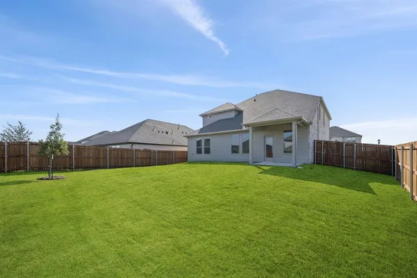 $409,990 | 920 Dewy Lk Place, Lavon, TX 75166