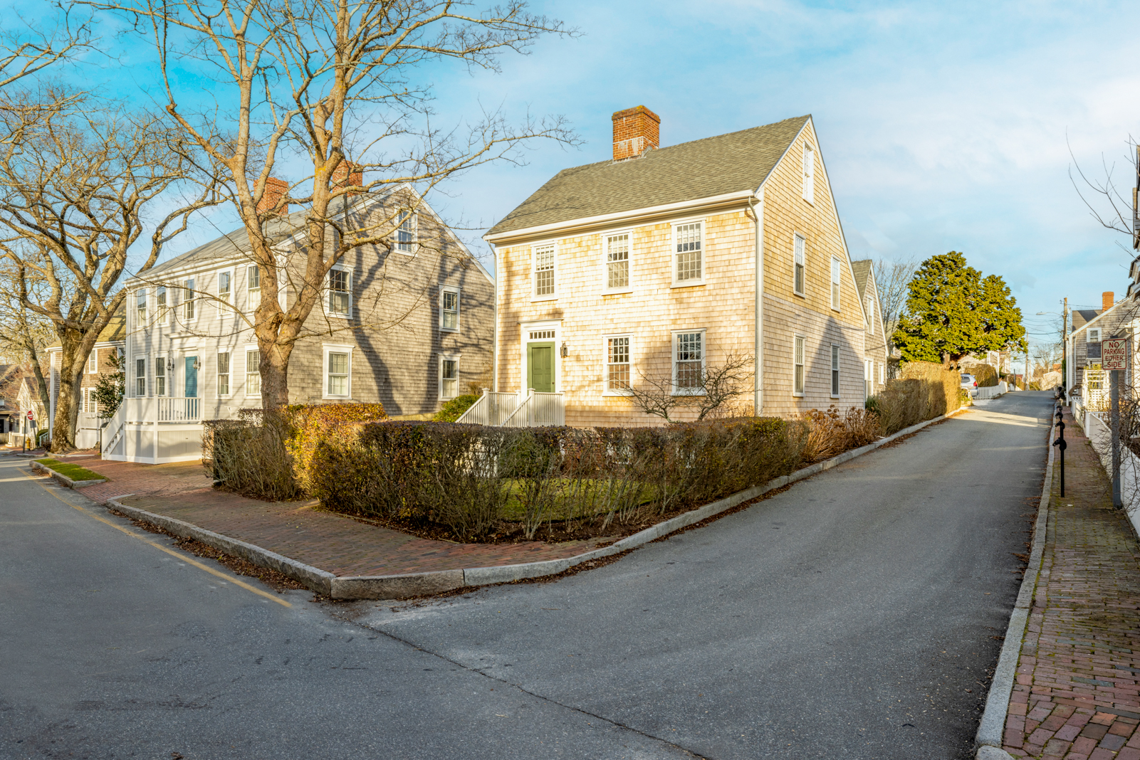 14 Pine Street Nantucket, MA 02554 - Photo 2 of 43