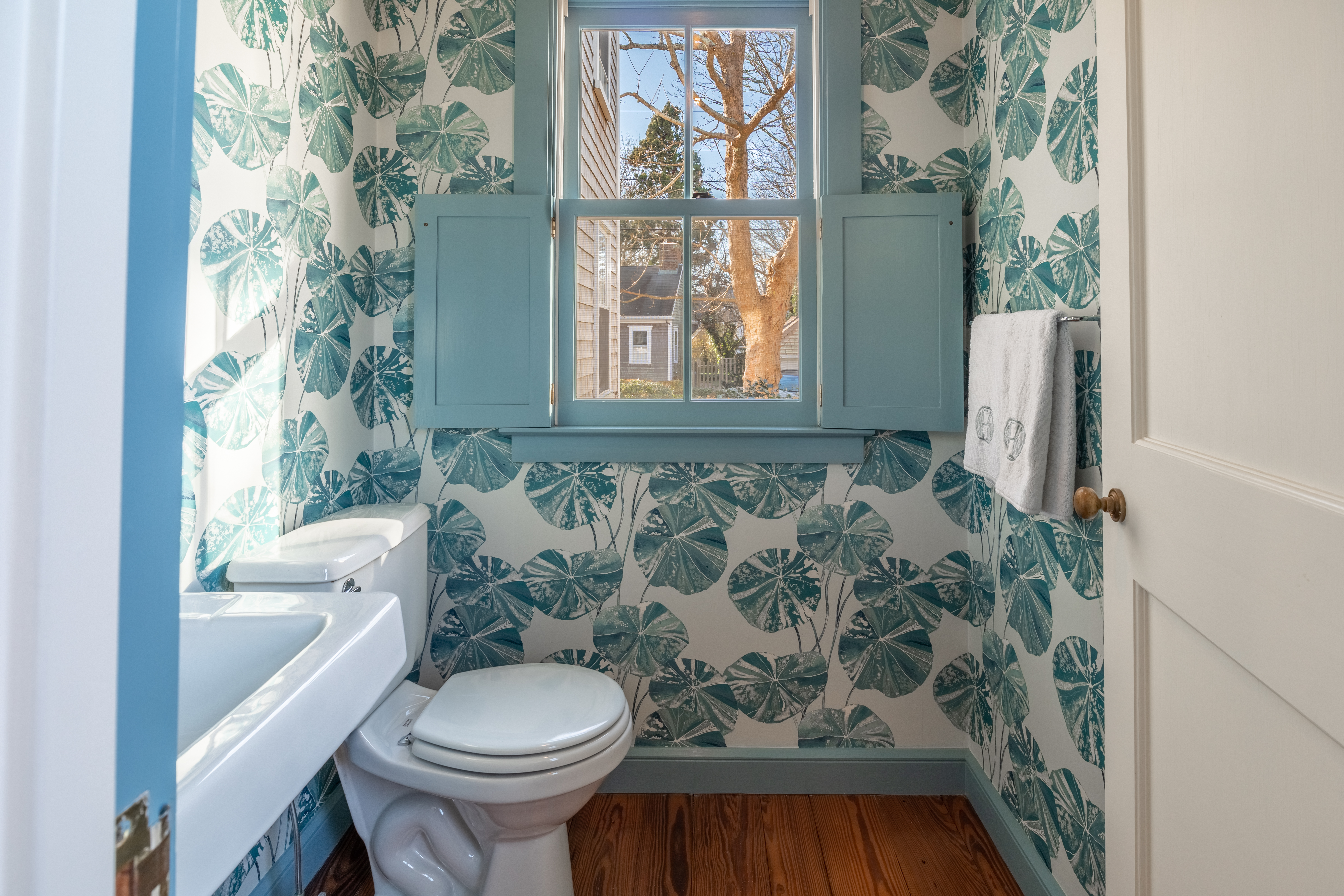 14 Pine Street Nantucket, MA 02554 - Photo 25 of 43