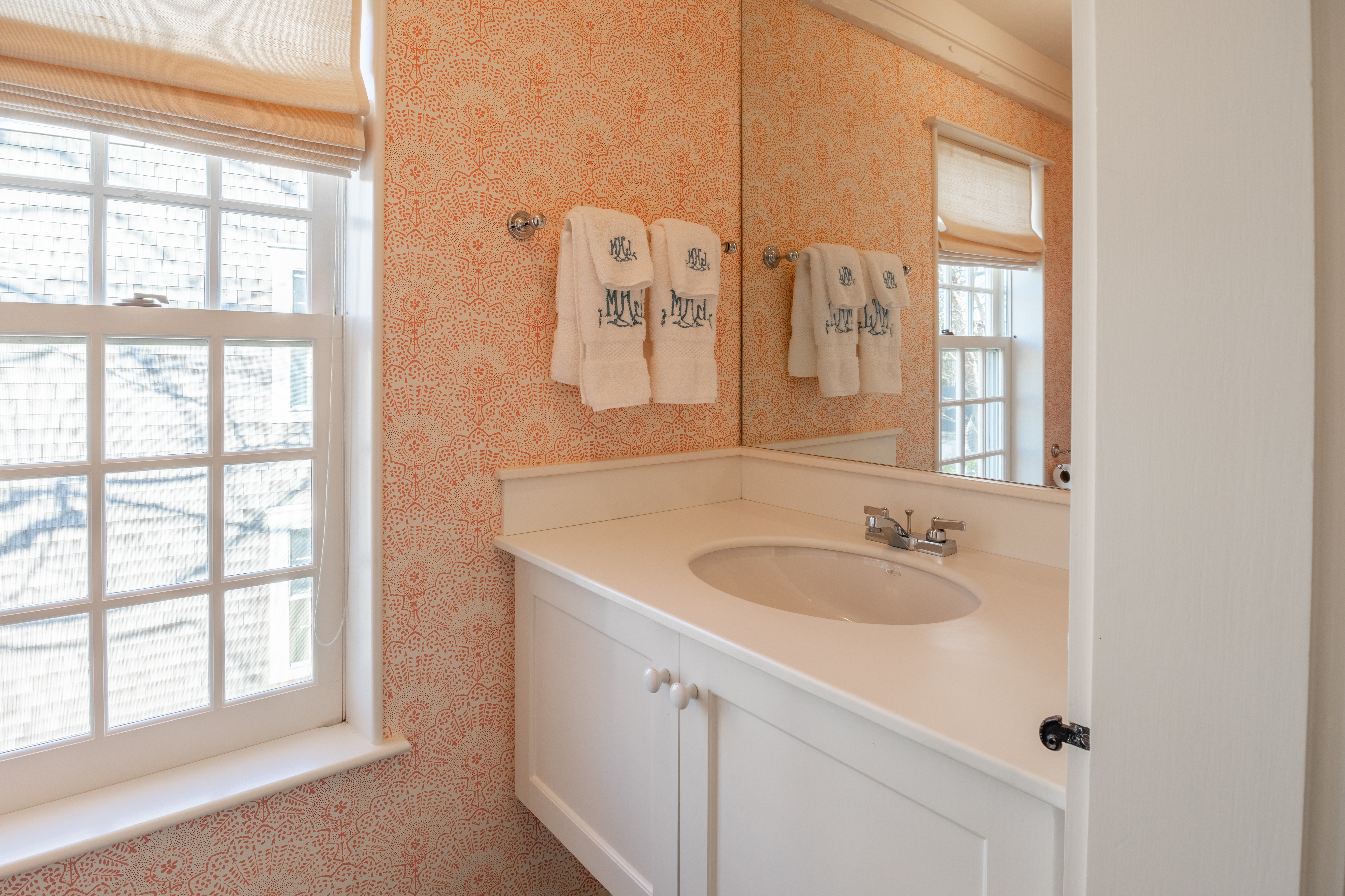 14 Pine Street Nantucket, MA 02554 - Photo 30 of 43