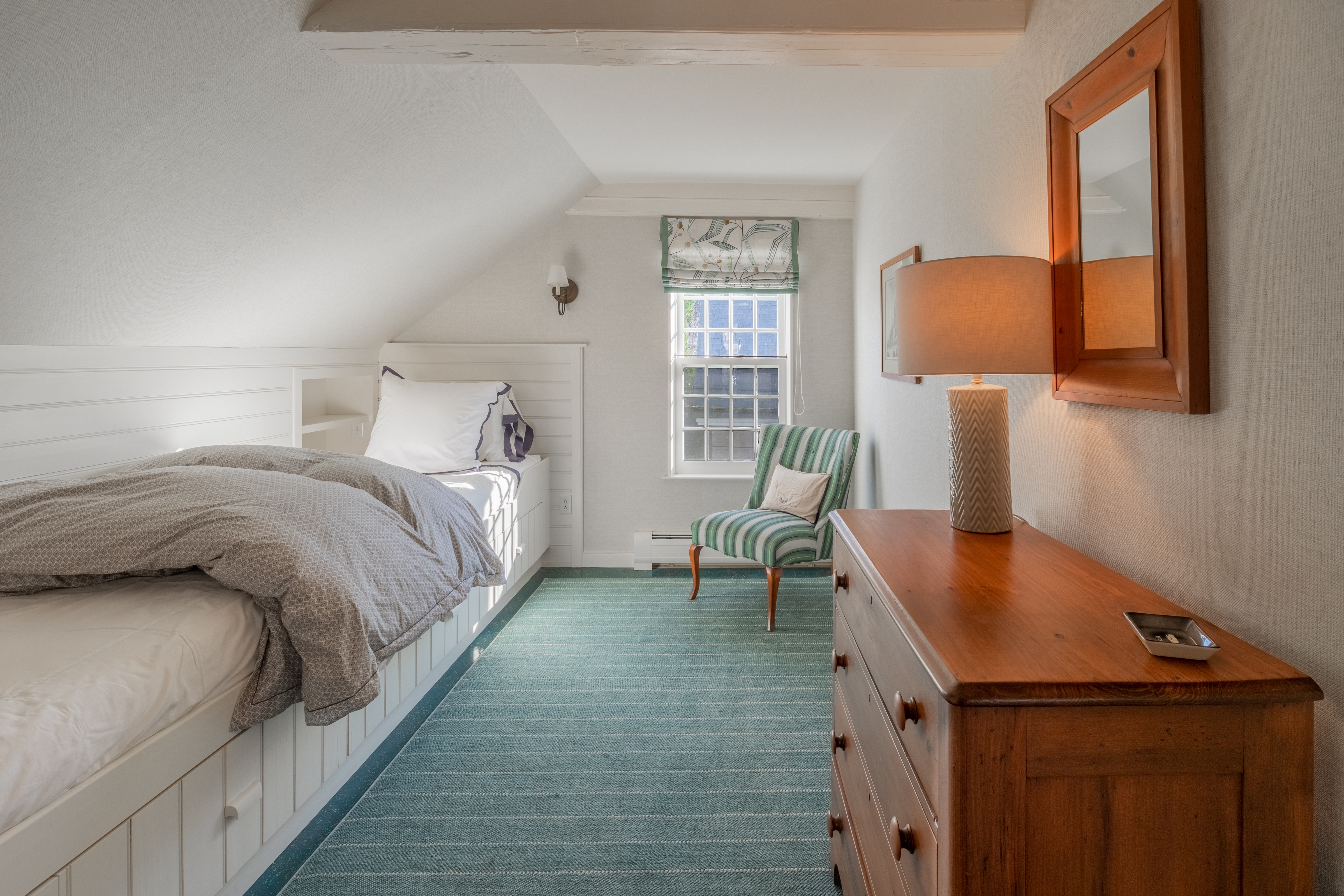 14 Pine Street Nantucket, MA 02554 - Photo 32 of 43