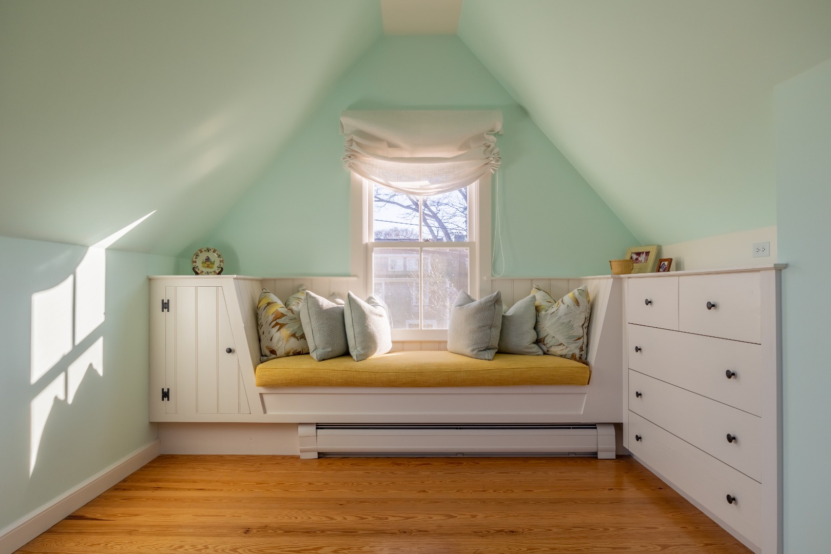 14 Pine Street Nantucket, MA 02554 - Photo 37 of 43