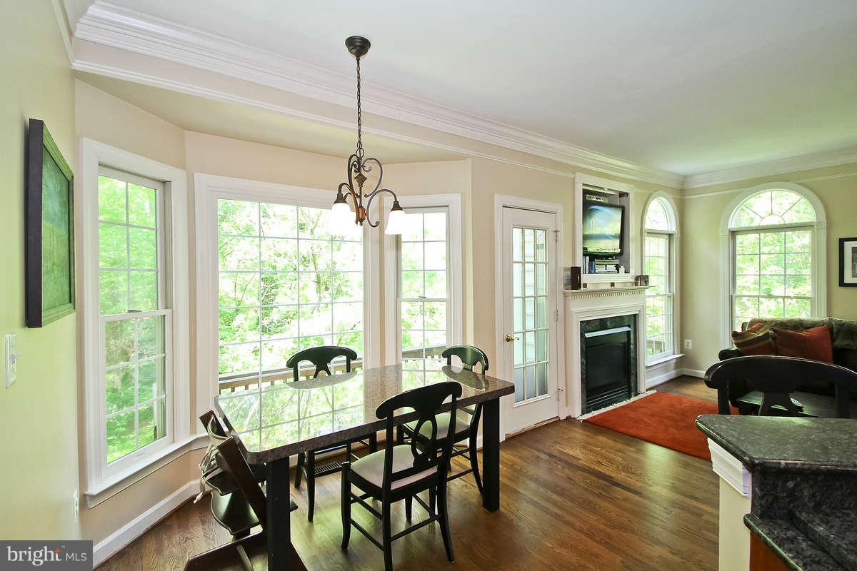 156 Rees Place Falls Church, VA 22046 - Photo 11 of 30 Interior (General)