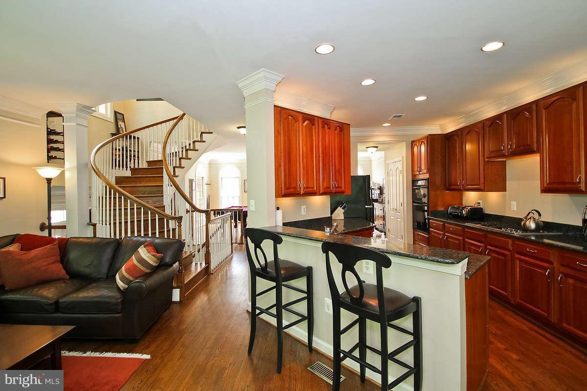 156 Rees Place Falls Church, VA 22046 - Photo 14 of 30 Kitchen