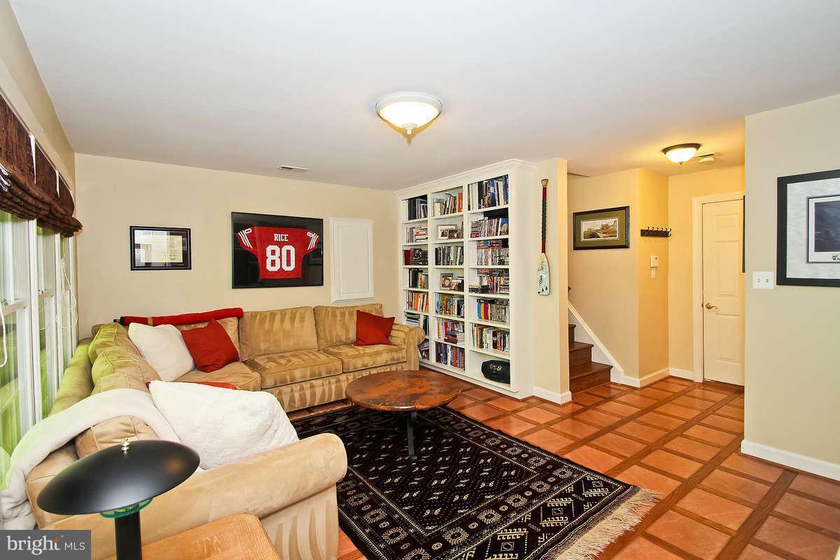 156 Rees Place Falls Church, VA 22046 - Photo 27 of 30 Interior (General)