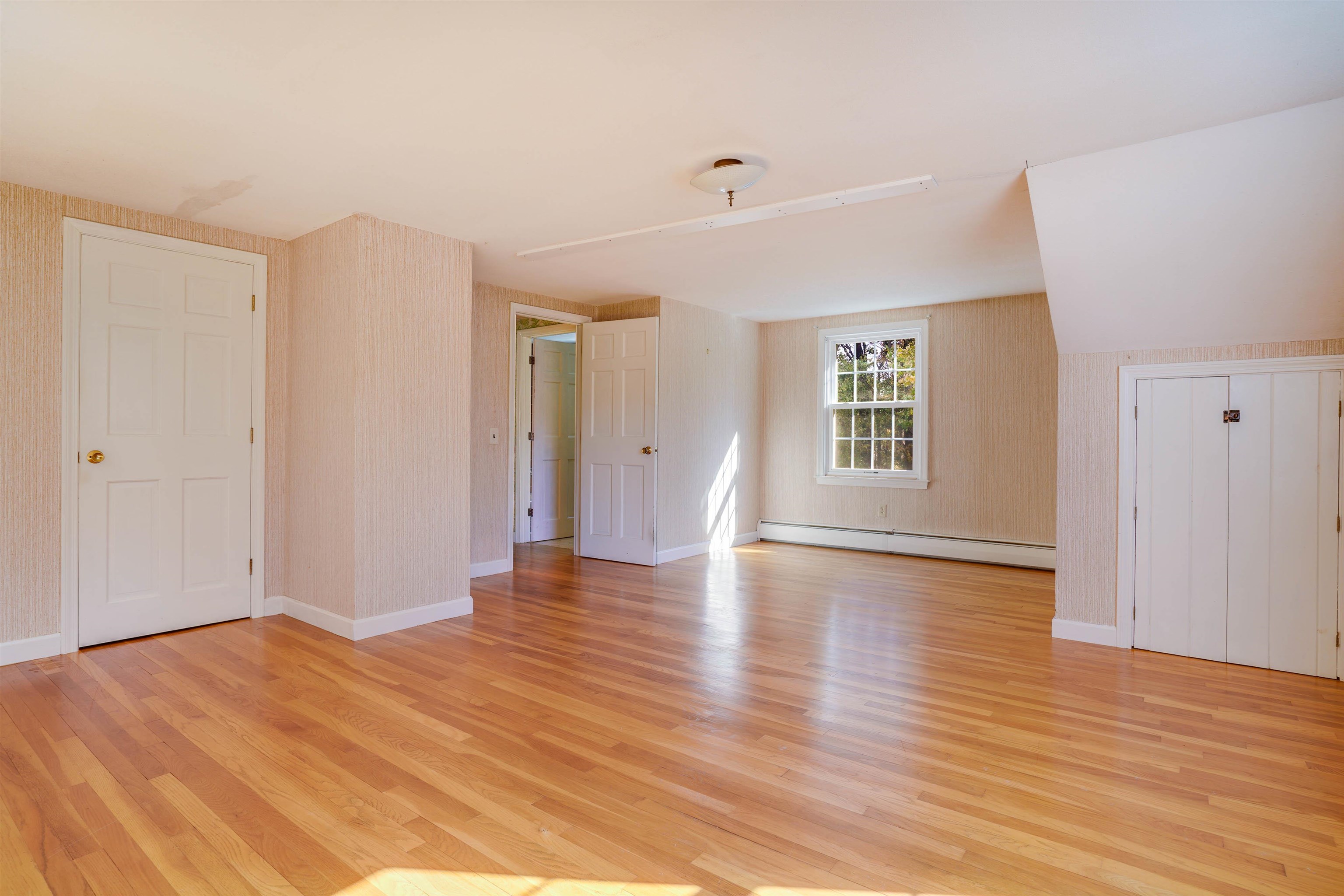 13 Ferry Road Nashua, NH 03064 - Photo 16 of 36