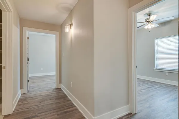 $1,600 | 115 West Jones Street, Unit 102, Krum, TX 76249