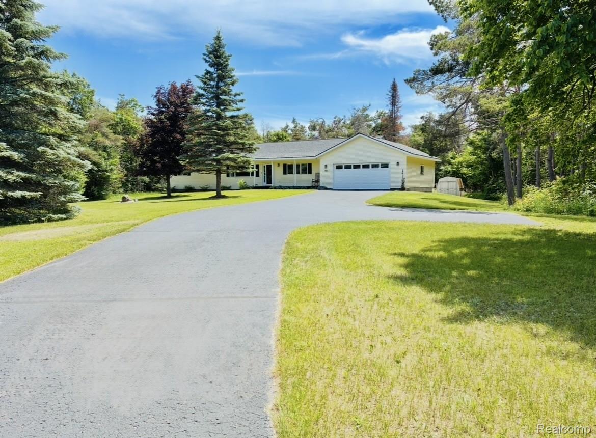 2168 Orchard Beach Road Cheboygan, MI 49721 - Photo 2 of 40 2.jpeg