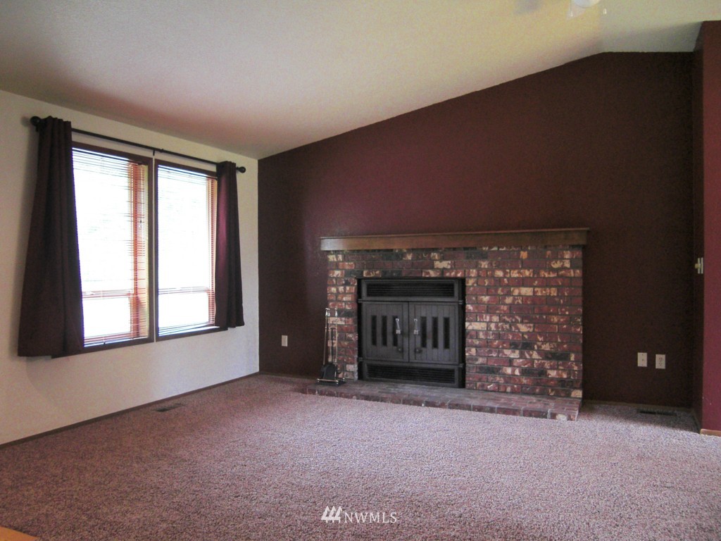 2154 East Pole Road Everson, WA 98247 - Photo 11 of 16